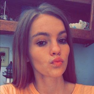 Meet your Posher, Dezerae